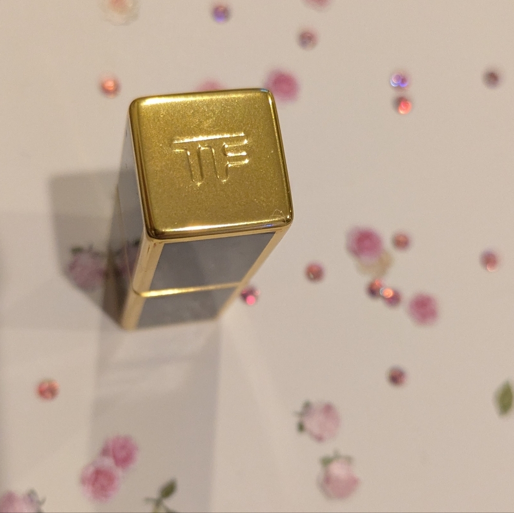 Tom Ford Luxury Lipstick - Picture 4 of 4